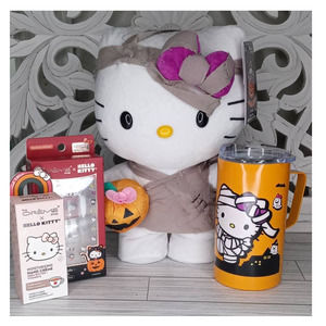 Hello Kitty Halloween Boo-tiful Bundle - New